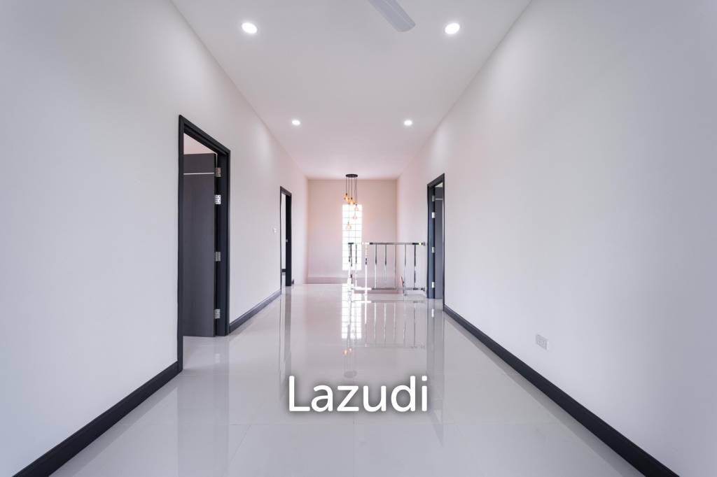 Brand New 2-Storey Villa with Pool in Soi 102