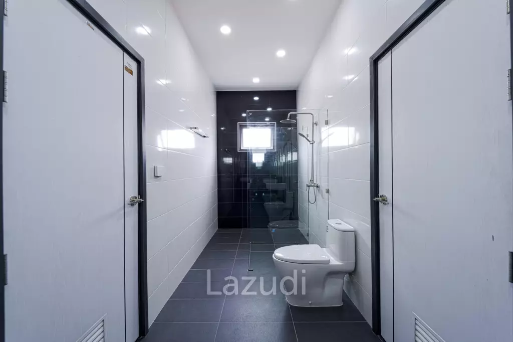 Brand New 2-Storey Villa with Pool in Soi 102