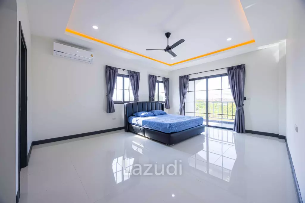 Brand New 2-Storey Villa with Pool in Soi 102
