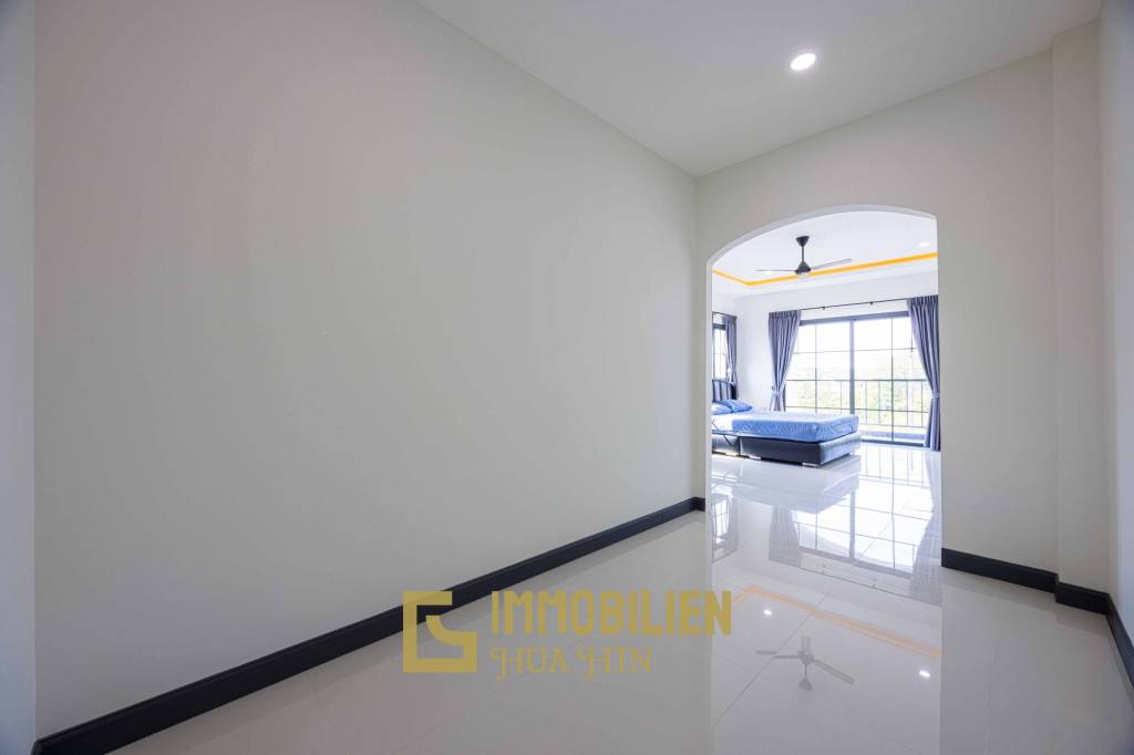 Soi 102: Brandneue einstöckige Pool Villa