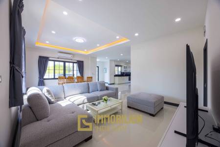 Soi 102: Brandneue einstöckige Pool Villa