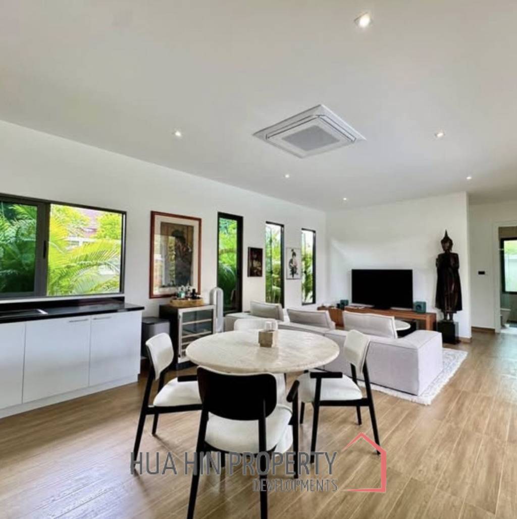 PANORAMA BLACK MOUNTAIN  : 3 bed pool villa