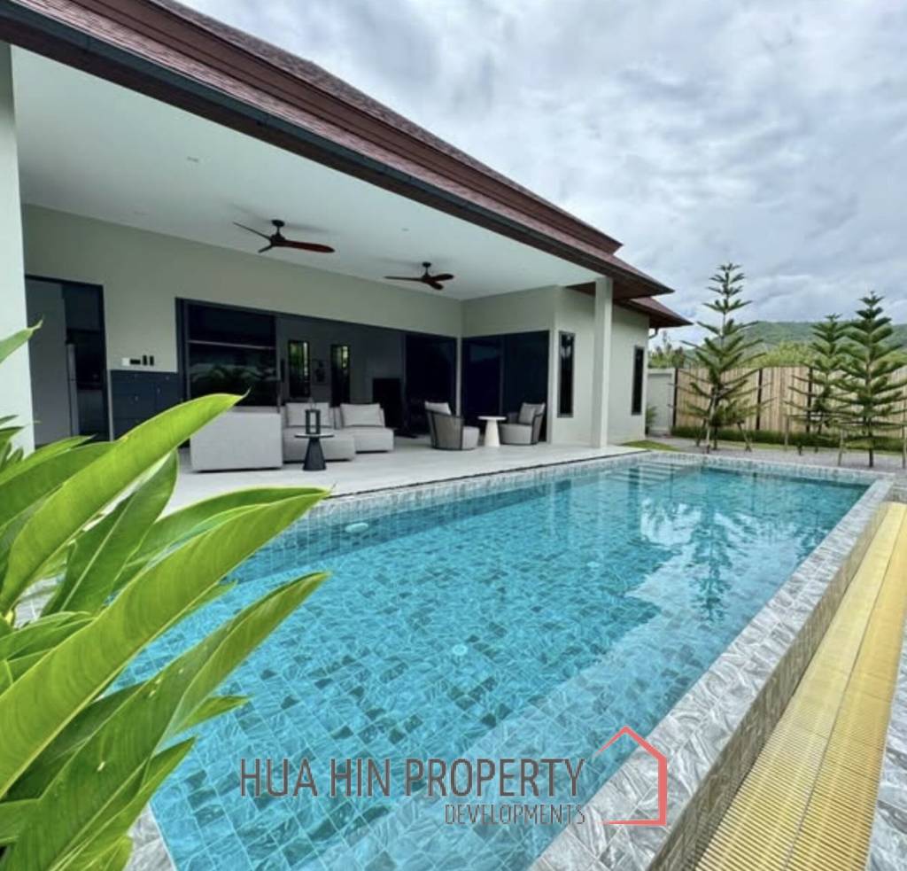PANORAMA BLACK MOUNTAIN  : 3 bed pool villa