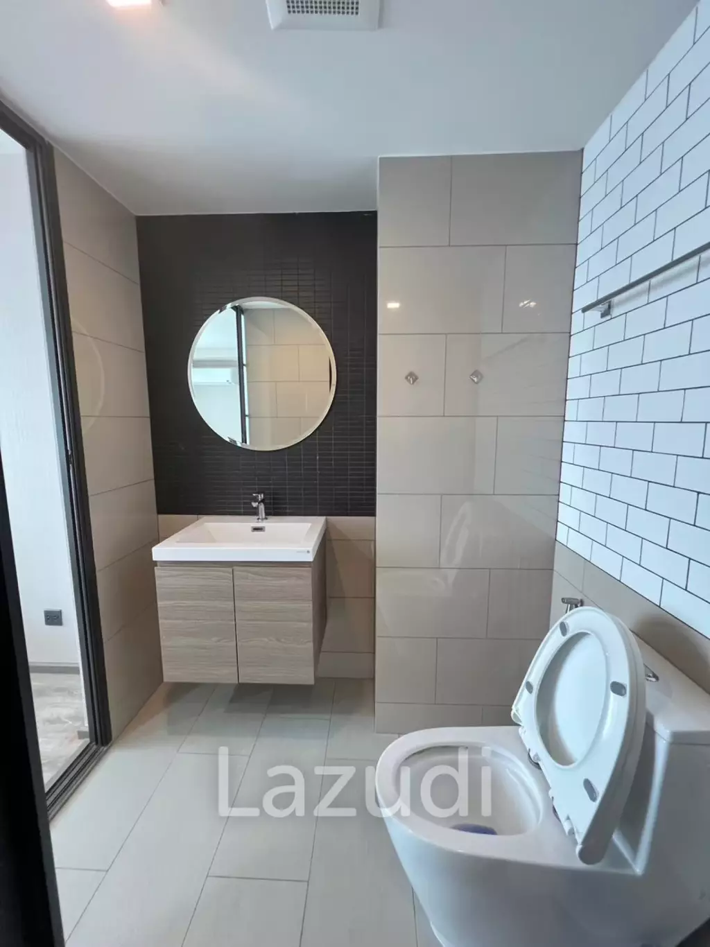 1 Bedroom 1 Bathroom 30 SQ.M Maestro 19 Ratchada