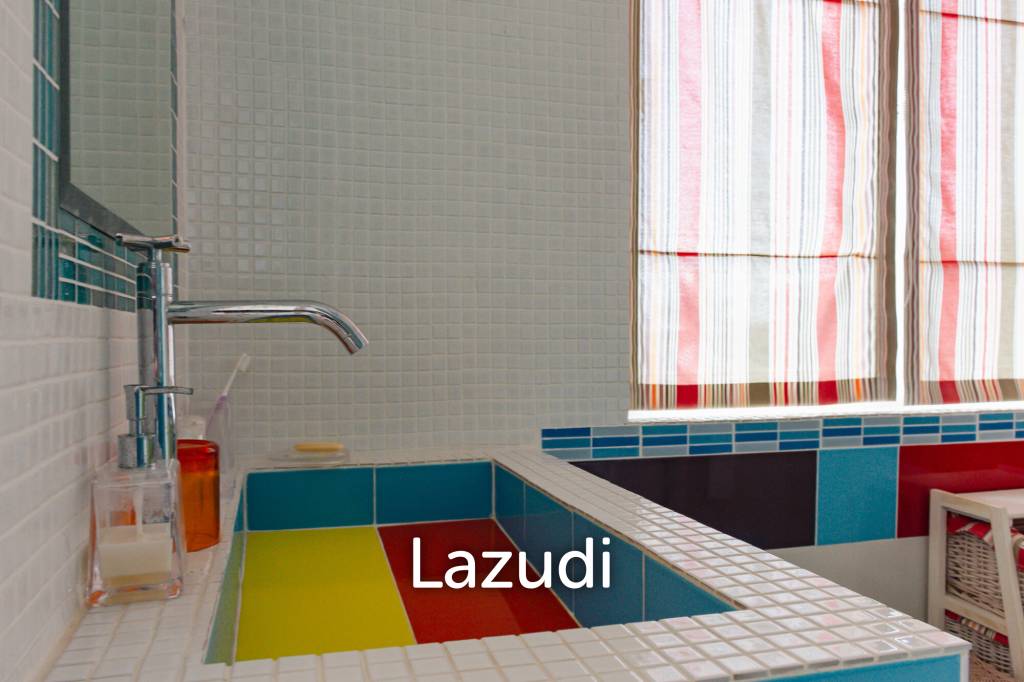 98 ตร.ม 2 เตียง 2 อาบน้ำ คอนโดมิเนียม For ขาย