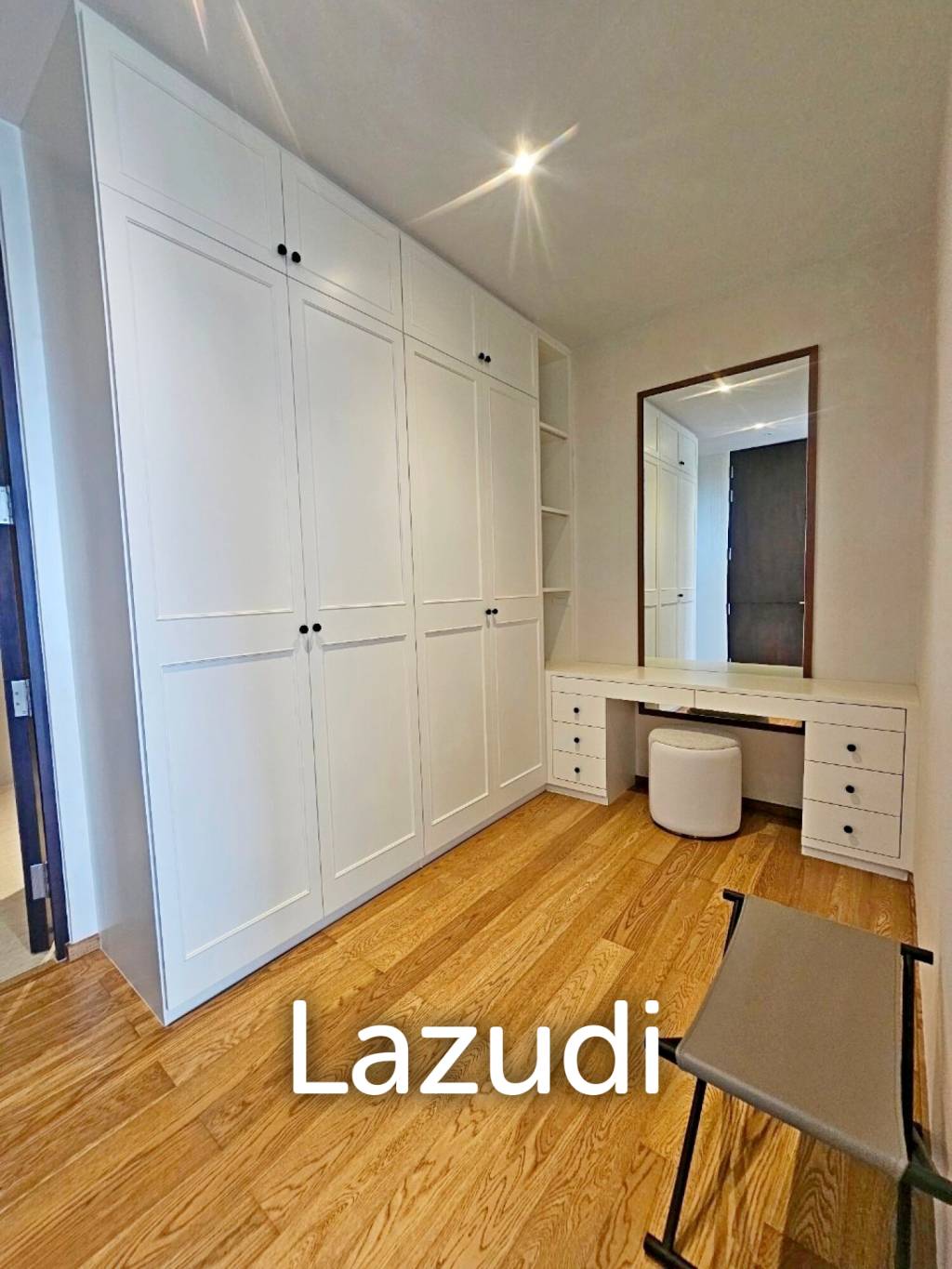 1 Bedroom 1 Bathroom 127.60 SQ.M. Sunplay Bangsaray Heights