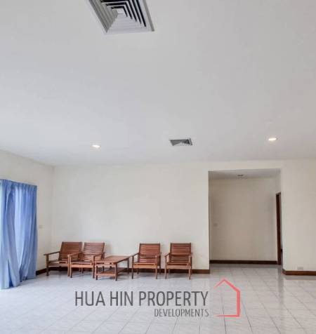 PALM HILL CONDO  : 2 bed utilities condo