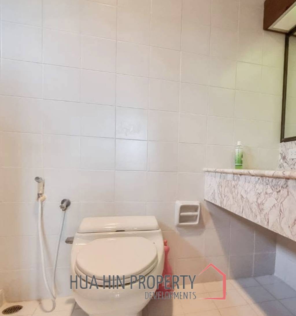 PALM HILL CONDO  : 2 bed utilities condo