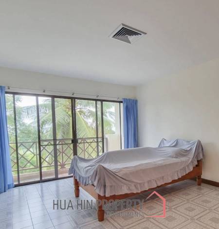PALM HILL CONDO  : 2 bed utilities condo