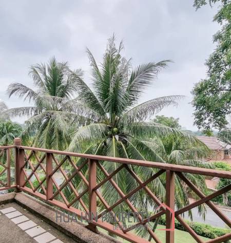 PALM HILL CONDO  : 2 bed utilities condo