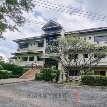 PALM HILL CONDO  : 2 bed utilities condo