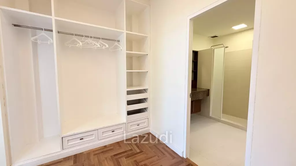 3 Bedrooms 2 Bathrooms 350 SQ.M. Villa Dhewaran