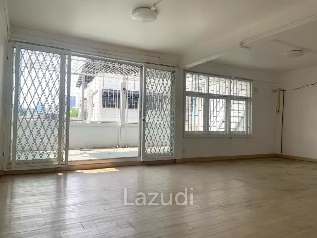Retail For Sale At Rama 450 Sq.m.