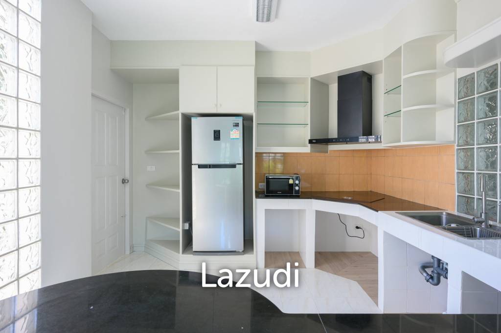 ์Newly Renovated 3-Bedroom House For Rent In Chalong