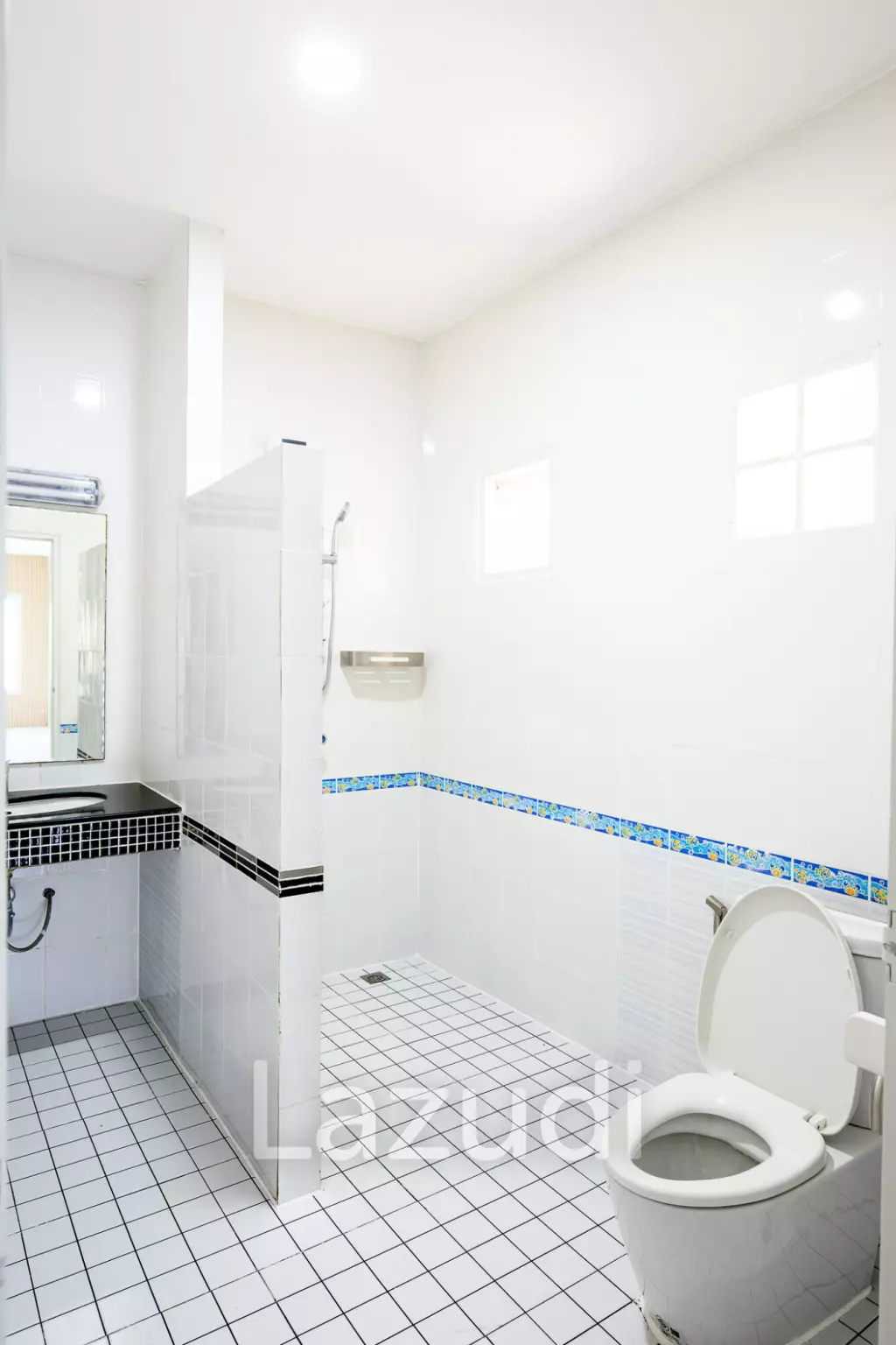 ์Newly Renovated 3-Bedroom House For Rent In Chalong