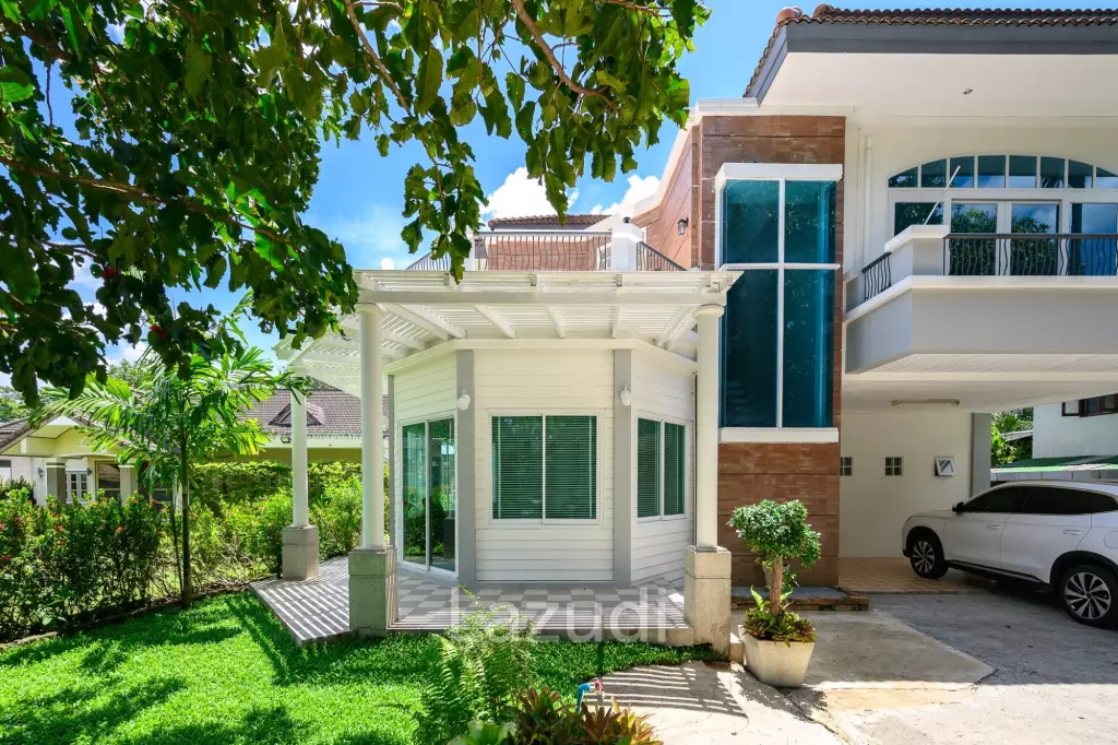 ์Newly Renovated 3-Bedroom House For Rent In Chalong