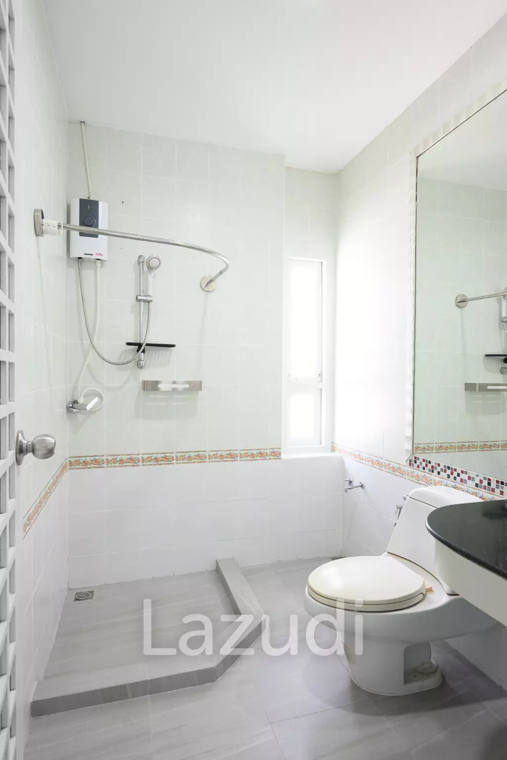 ์Newly Renovated 3-Bedroom House For Rent In Chalong