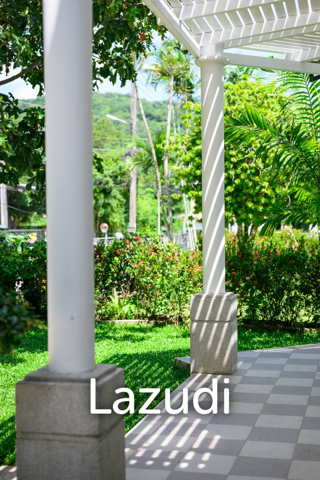 ์Newly Renovated 3-Bedroom House For Rent In Chalong