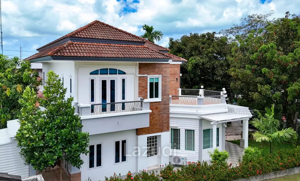 ์Newly Renovated 3-Bedroom House For Rent In Chalong