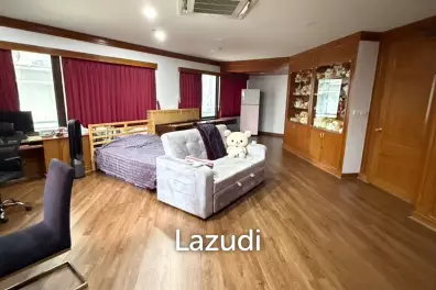 2 Bed 3 Bath 332 SQ.M Condo For Sale at Moon Tower