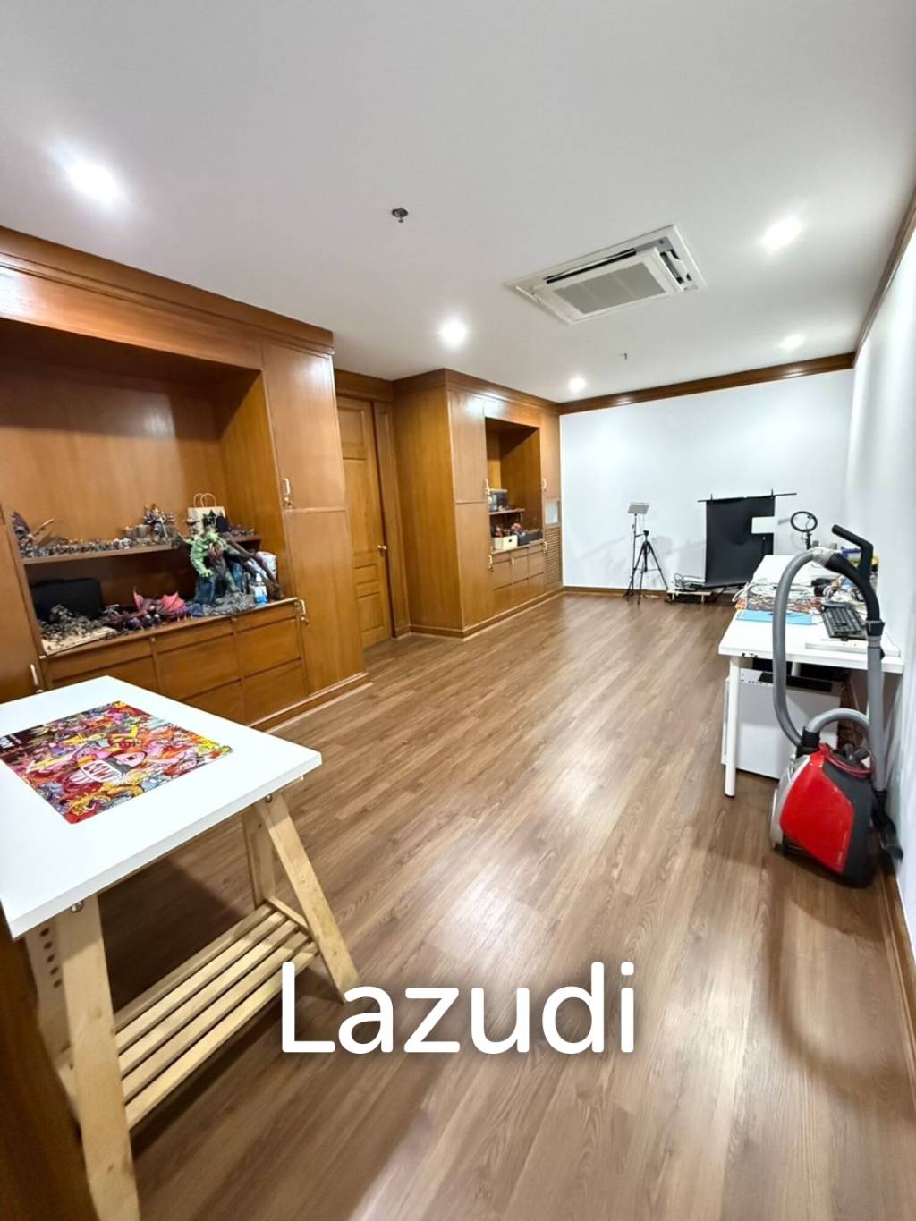 2 Bed 3 Bath 332 SQ.M Condo For Sale at Moon Tower