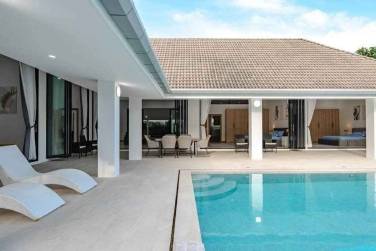 Spacious 4-Bedroom Pool Villa For Sale In Rawai Spacious 4-Bedroom Pool Villa For Sale In Rawai