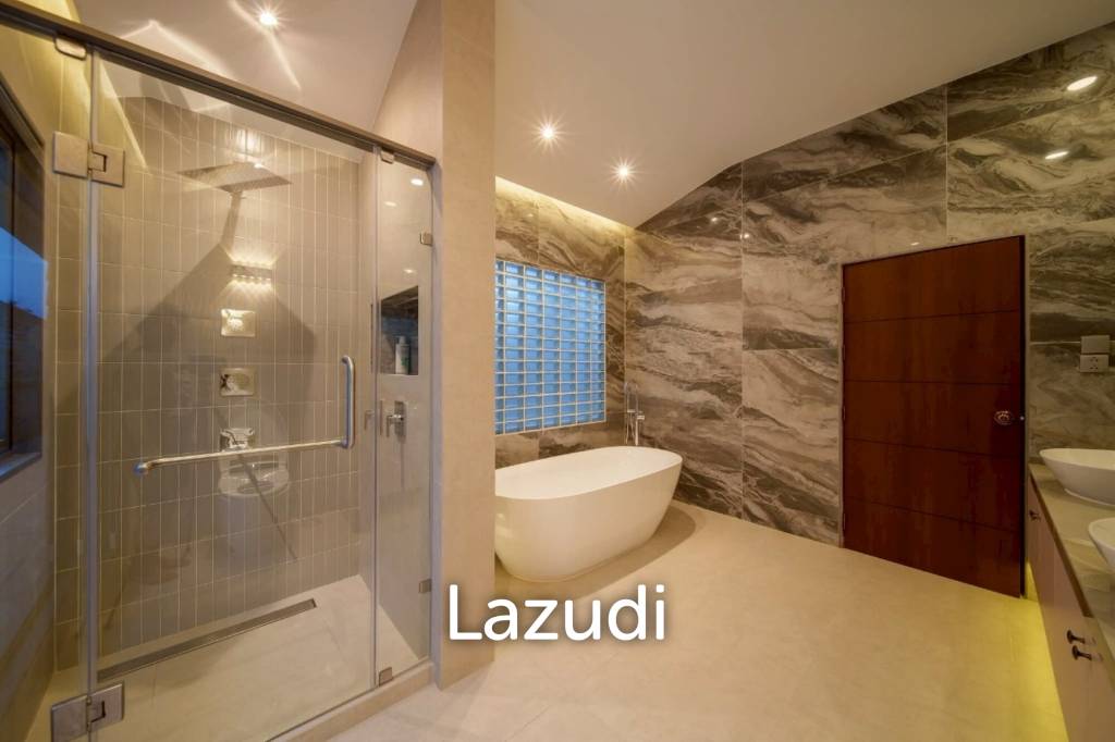 4 Beds 4 Baths 402 SQ.M. Luxury Homes In East Pattaya