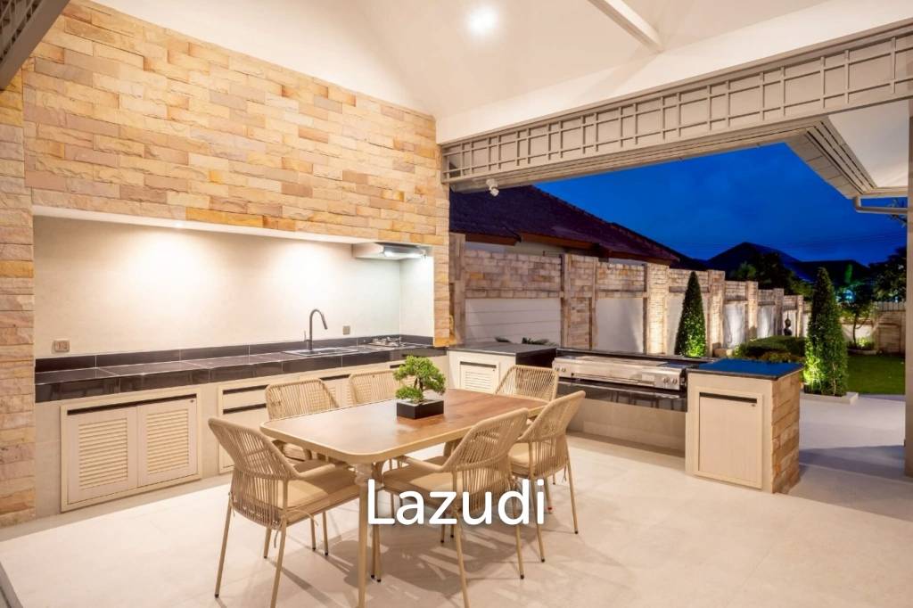 4 Beds 4 Baths 402 SQ.M. Luxury Homes In East Pattaya