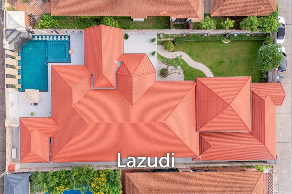 4 Beds 4 Baths 402 SQ.M. Luxury Homes In East Pattaya