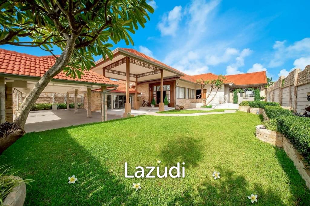 4 Beds 4 Baths 402 SQ.M. Luxury Homes In East Pattaya