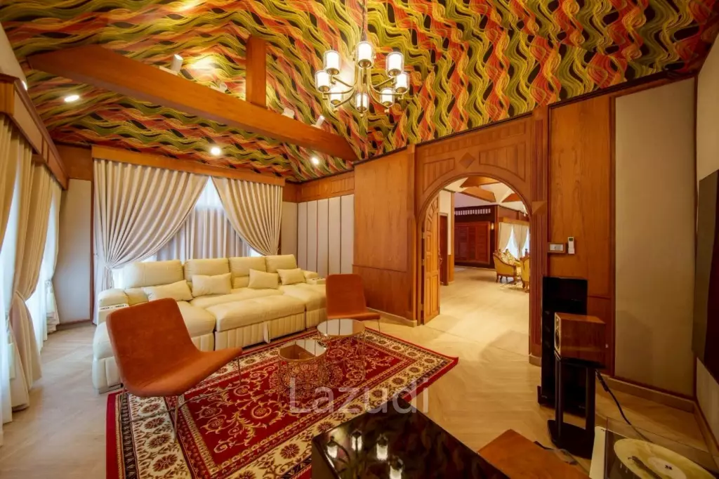 4 Beds 4 Baths 402 SQ.M. Luxury Homes In East Pattaya