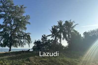 EXCLUSIVE  SEAFRONT LAND