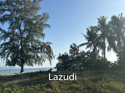 EXCLUSIVE  SEAFRONT LAND