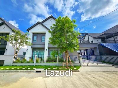 4 Bedroom 5 Bathroom 303 SQ.M Centro Bangna