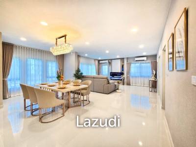 4 Bedroom 5 Bathroom 303 SQ.M Centro Bangna