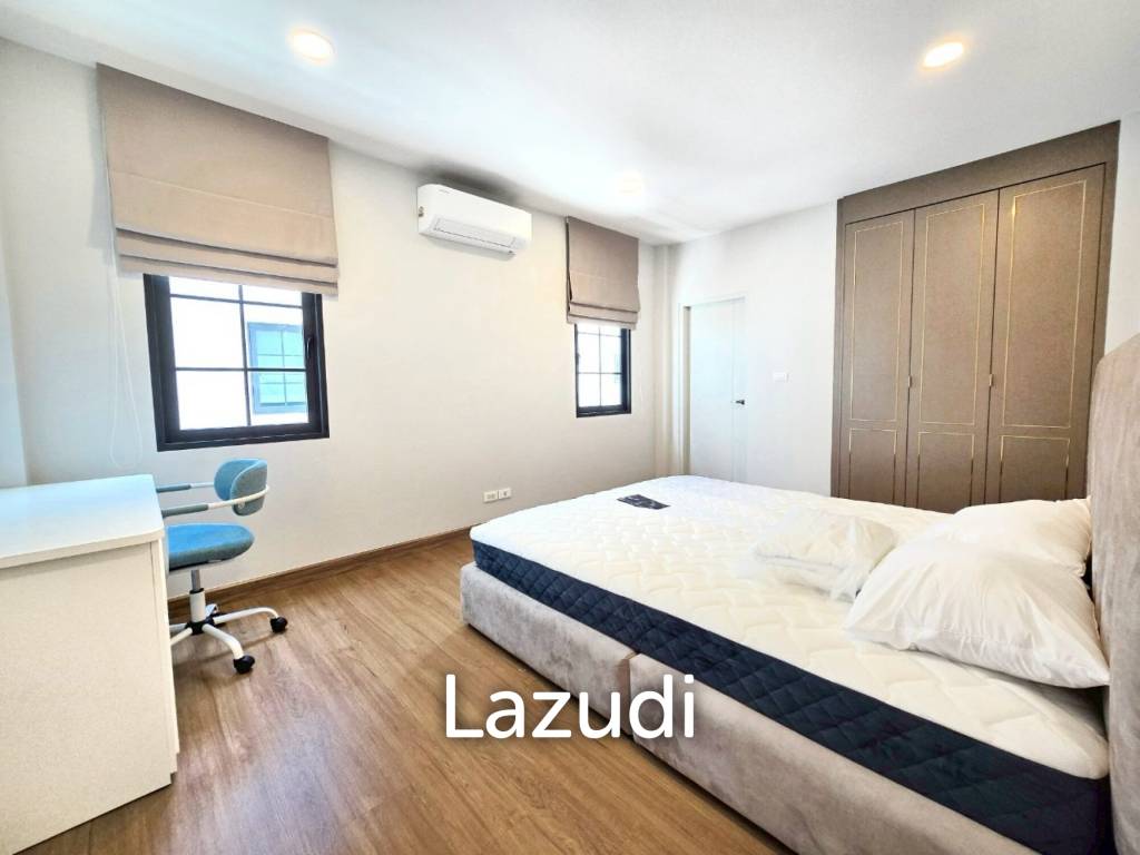 4 Bedroom 5 Bathroom 303 SQ.M Centro Bangna
