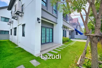 4 Bedroom 5 Bathroom 303 SQ.M Centro Bangna