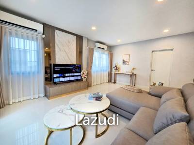 4 Bedroom 5 Bathroom 303 SQ.M Centro Bangna