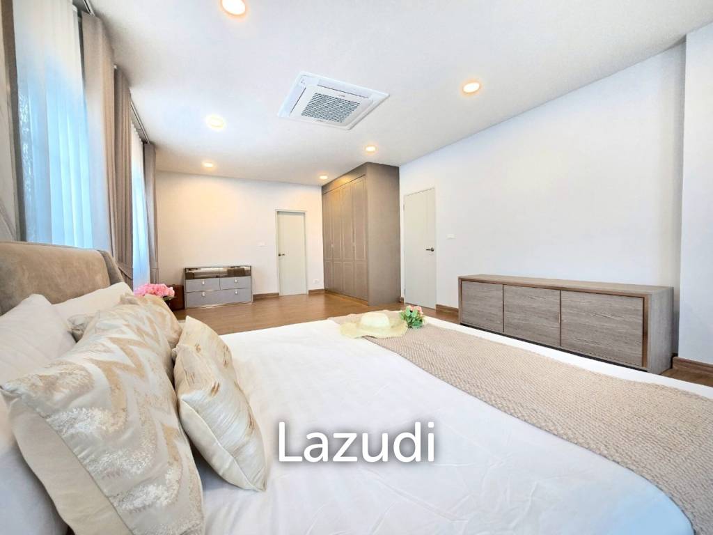 4 Bedroom 5 Bathroom 303 SQ.M Centro Bangna