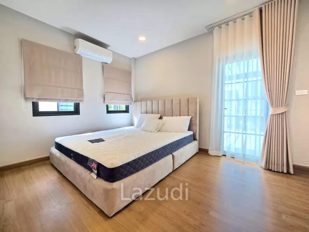 4 Bedroom 5 Bathroom 303 SQ.M Centro Bangna