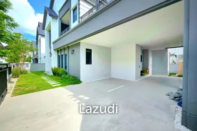 4 Bedroom 5 Bathroom 303 SQ.M Centro Bangna