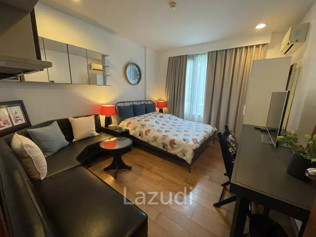 2 bed, 2 bath Condo - Beachfront with sea view & Pool view