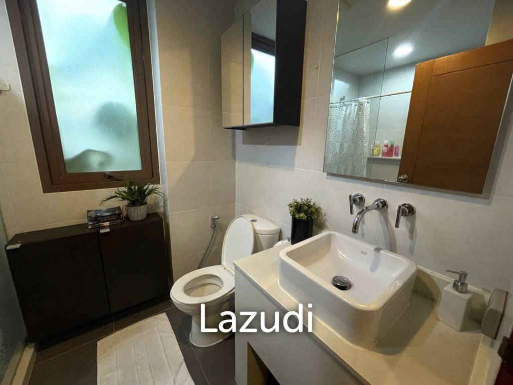 2 bed, 2 bath Condo - Beachfront with sea view & Pool view