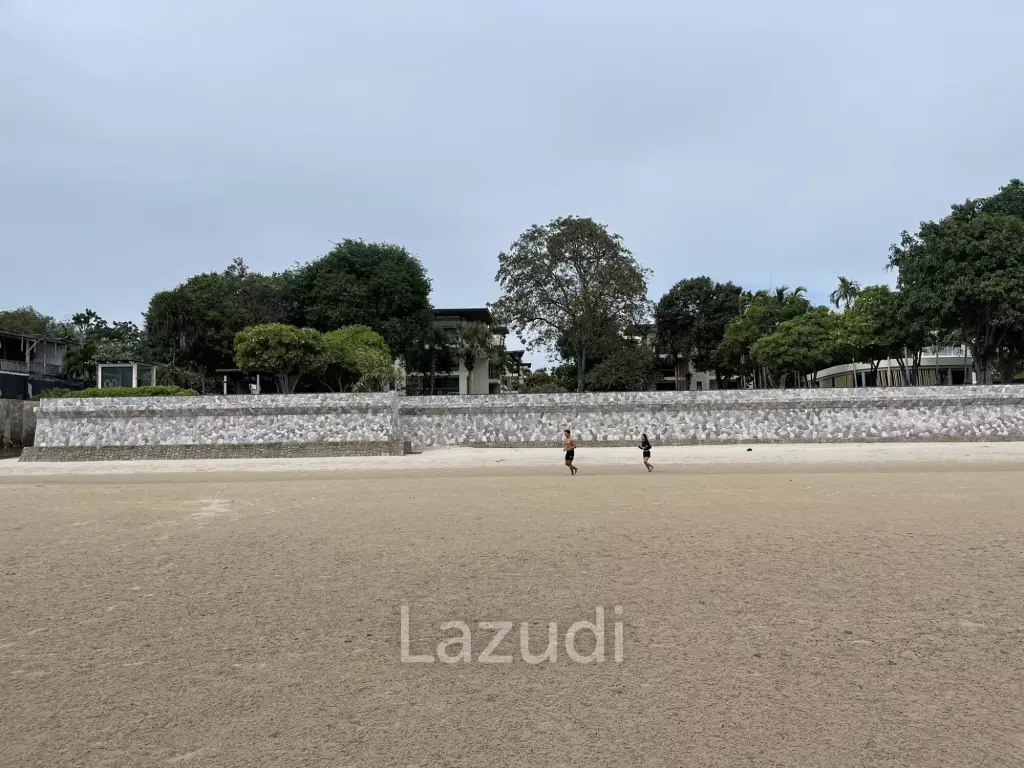 2 bed, 2 bath Condo - Beachfront with sea view & Pool view