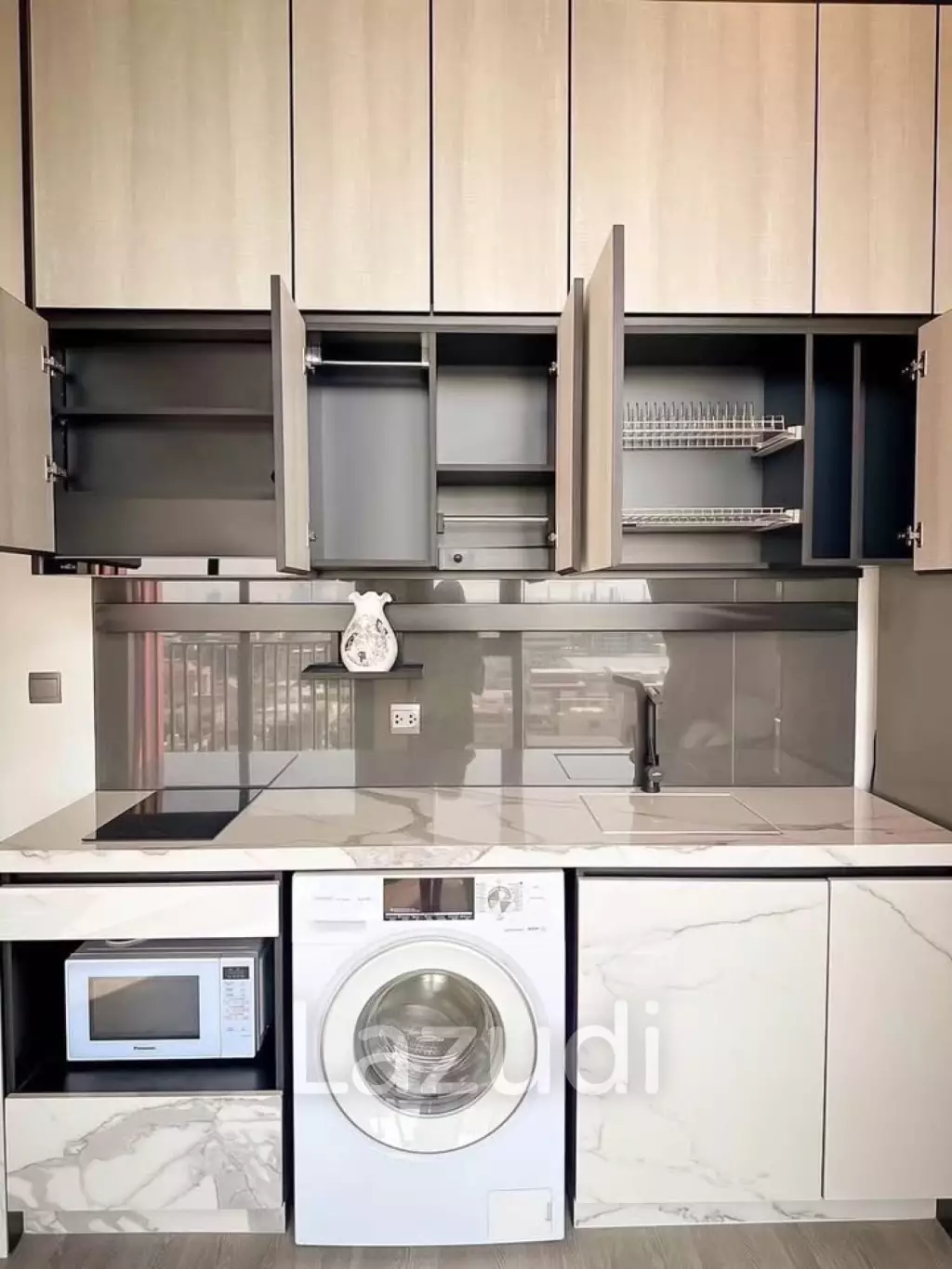 1 Bedroom 1 Bathroom 33 SQ.M The Line Sukhumvit 101