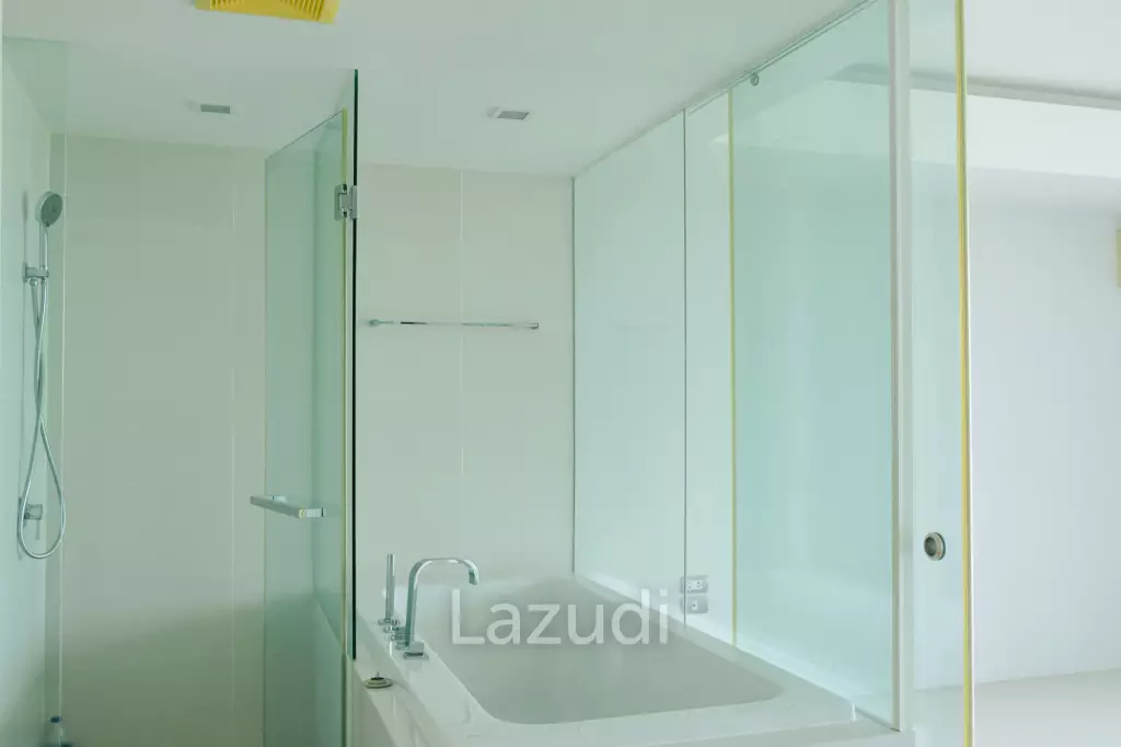 THE SANCTUARY CONDO : 1 BED BEACHFRONT CONDO AT TAKIAB