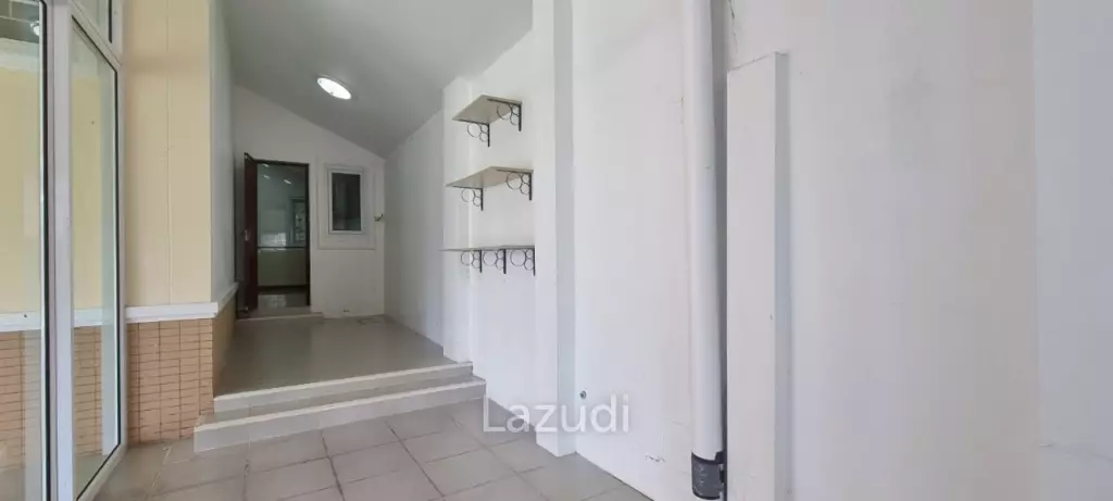 3 Beds 2 Baths 170 SQ.M. Chok Chai Village 10