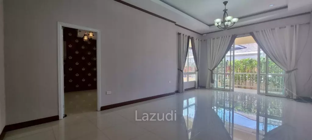 3 Beds 2 Baths 170 SQ.M. Chok Chai Village 10