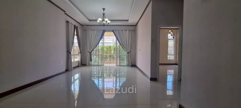 3 Beds 2 Baths 170 SQ.M. Chok Chai Village 10