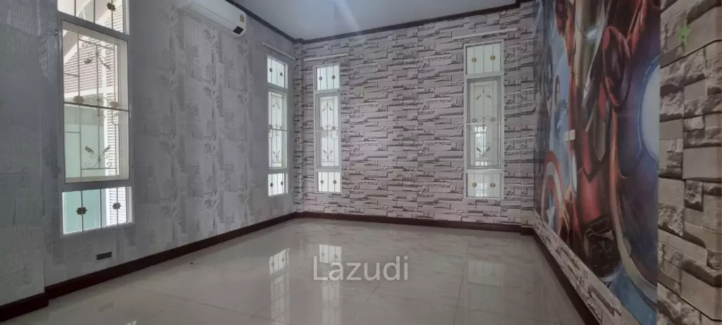 3 Beds 2 Baths 170 SQ.M. Chok Chai Village 10